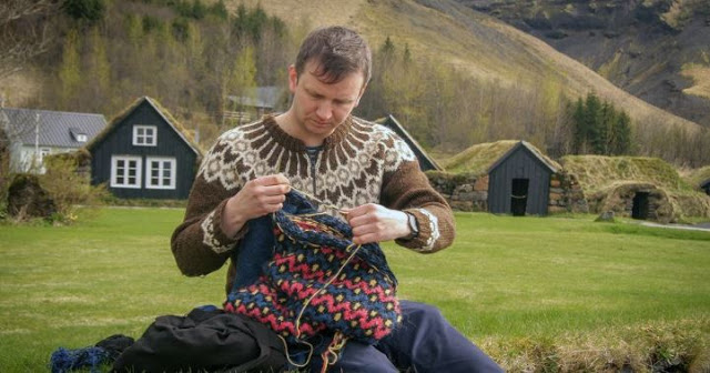 Szalik szydełkowy - "Islandia: robienie na drutach - narodowe hobby" Szaliki akryl, Żyj kolorowo 5 Szalik szydełkowy - "Islandia: robienie na drutach - narodowe hobby" Szaliki akryl, Żyj kolorowo 5 - Szydełko Pani Myszy