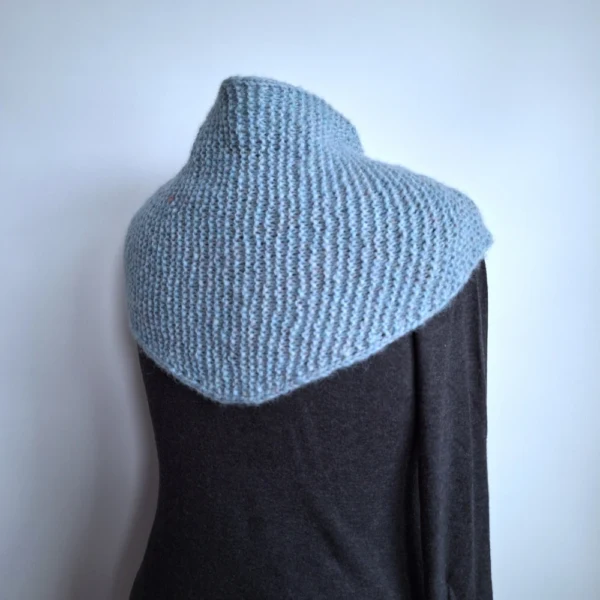 Szaliczek dzianinowy „Cantaloupe Shawl” – morska zieleń Szaliczek dzianinowy „Cantaloupe Shawl” – morska zieleń - Szydełko Pani Myszy 3